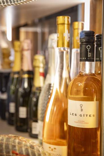 Bar, champagne, vins, boissons sans alcool